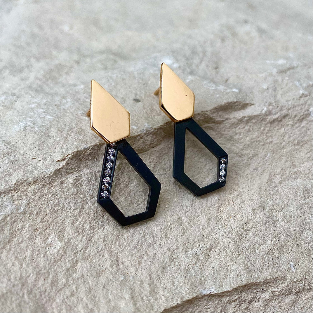 Prisma. Yellow Gold Drop Earrings
