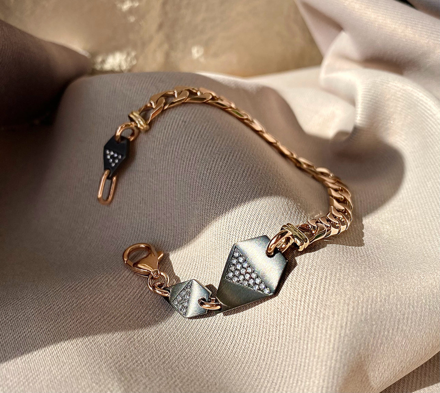 Prisma. Rose Gold Diamond Bracelet.