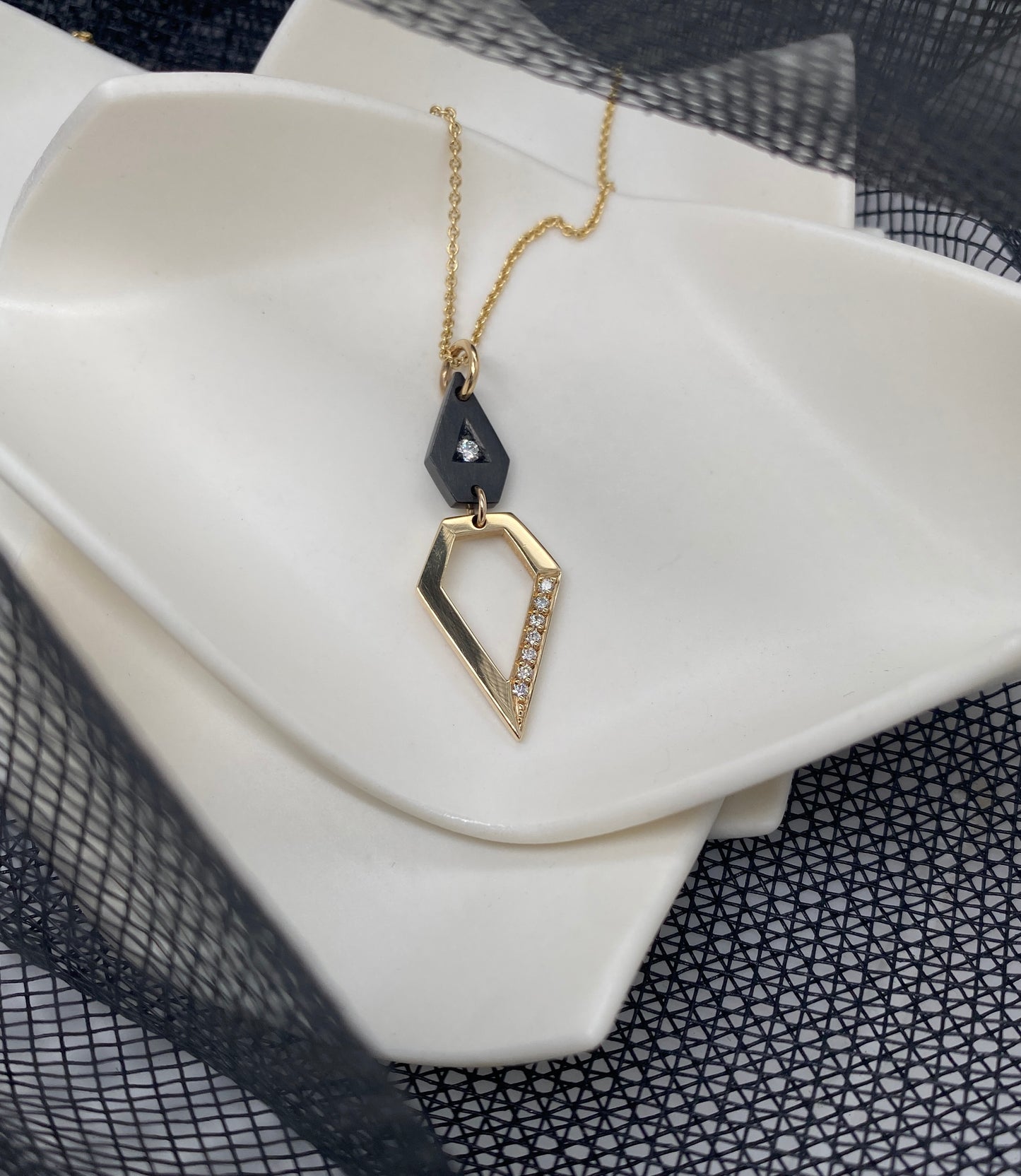 Prisma. Yellow Gold Diamond Pendant