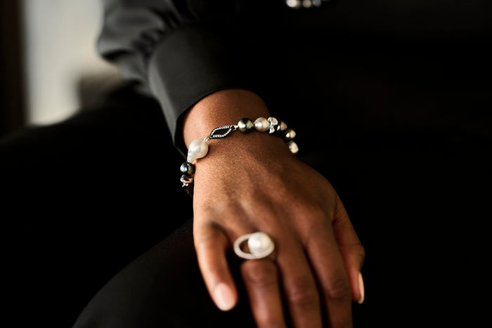 Midnight Lagoon. Pearl Bracelet