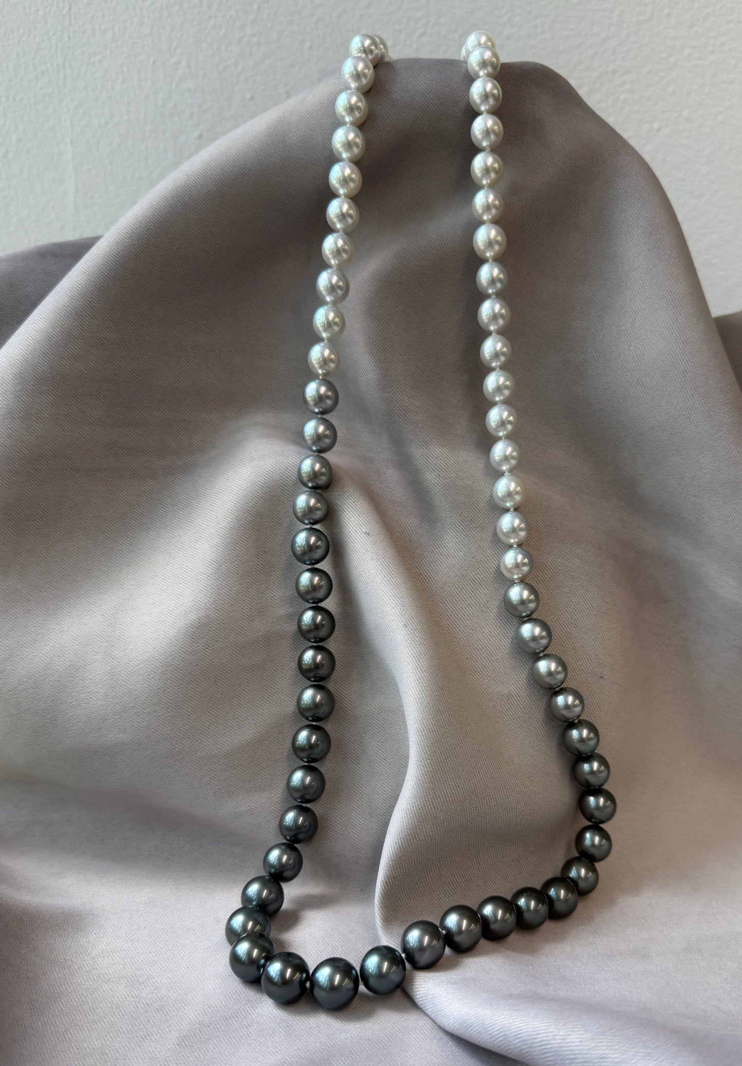 Pearl Creations . Ombre Tahitian and South Sea pearl strand