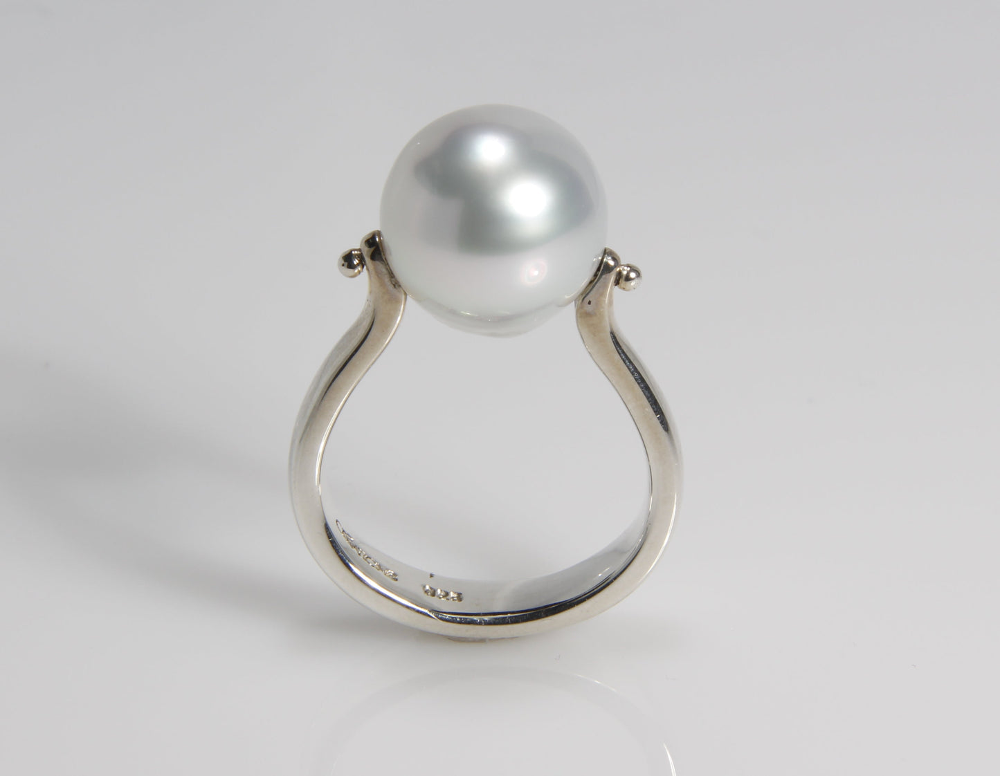 Pearl Creations. Stirrup Ring with South Sea Pearl