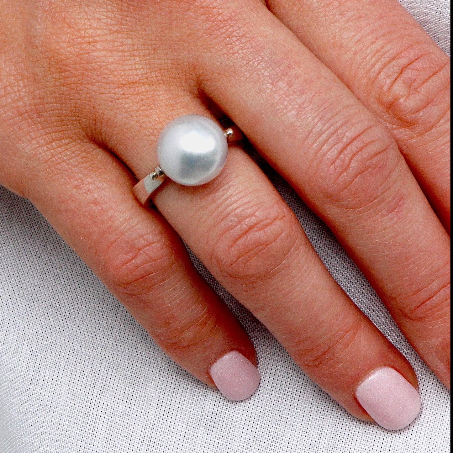 Pearl Creations. Stirrup Ring with South Sea Pearl