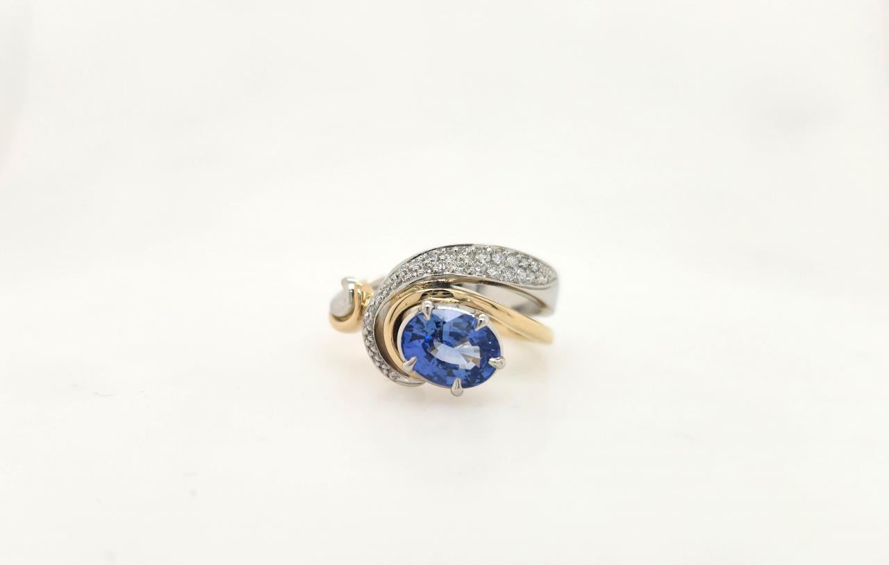 Signature. Immersion Ring with Sapphire and Diamonds