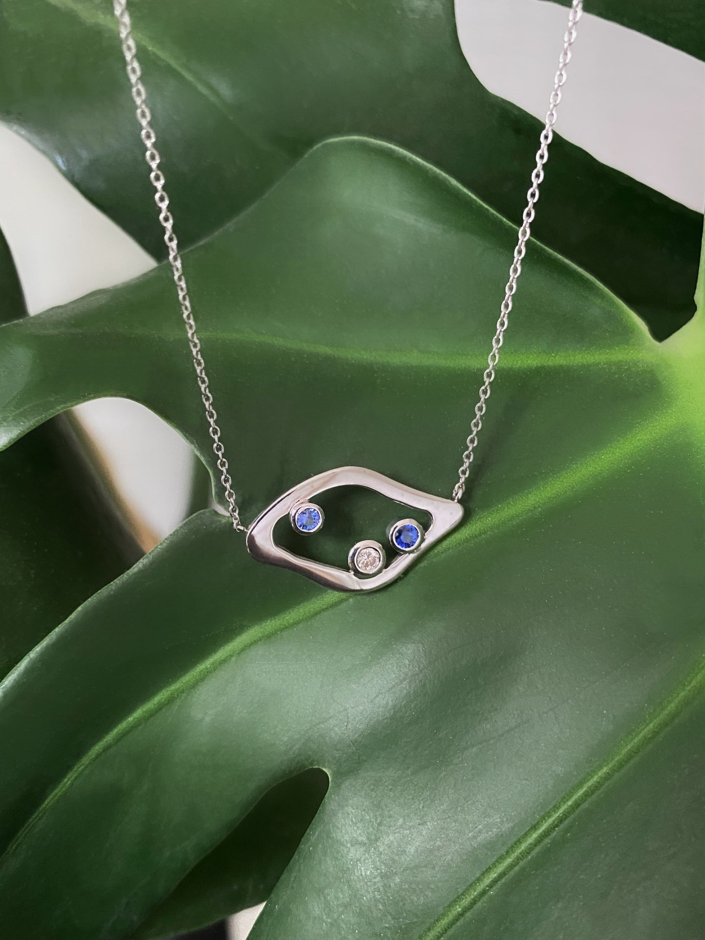 Lagoon sapphire and Diamond Pendant