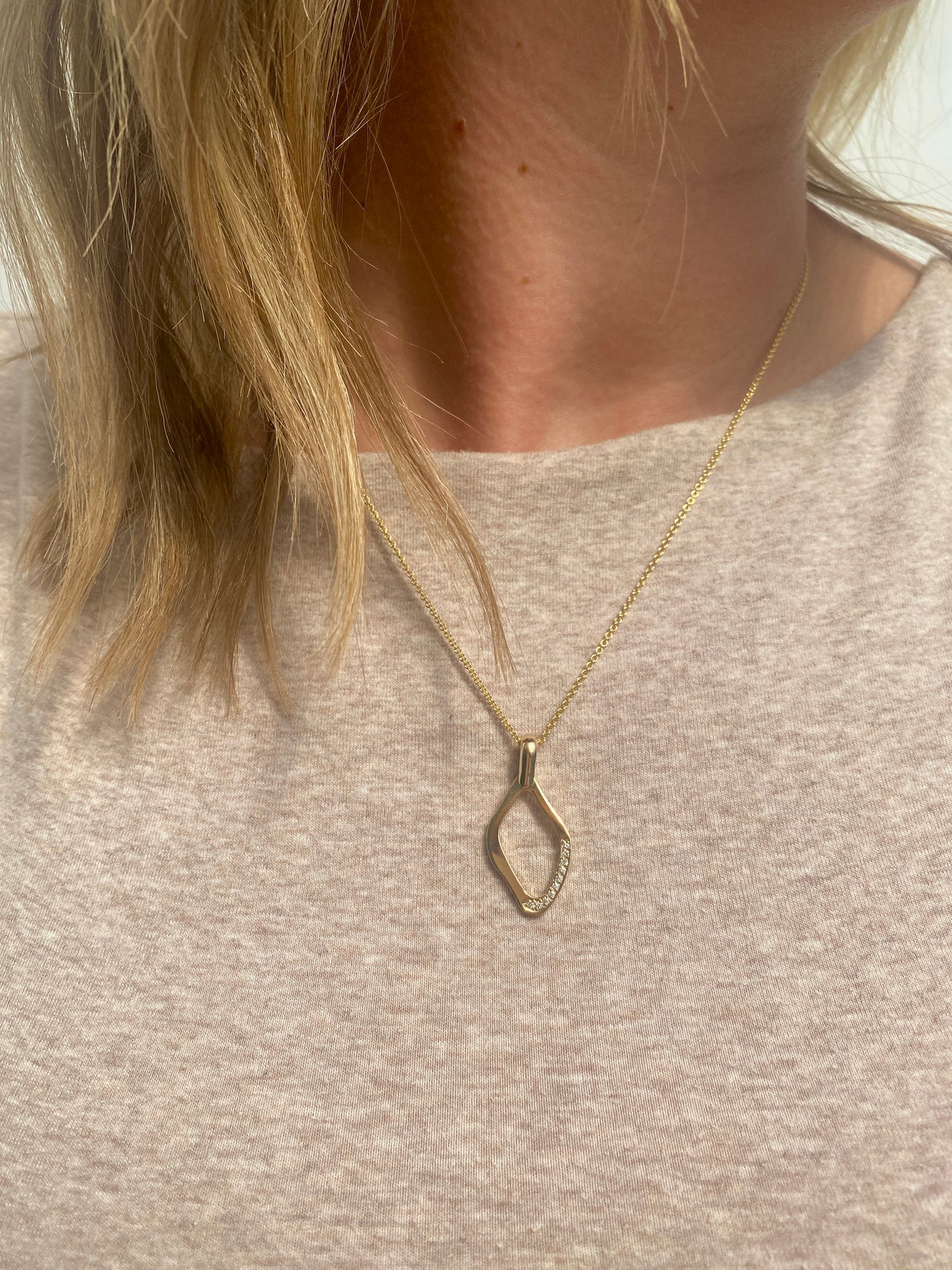 Lagoon , Yellow gold Diamond Pendant.