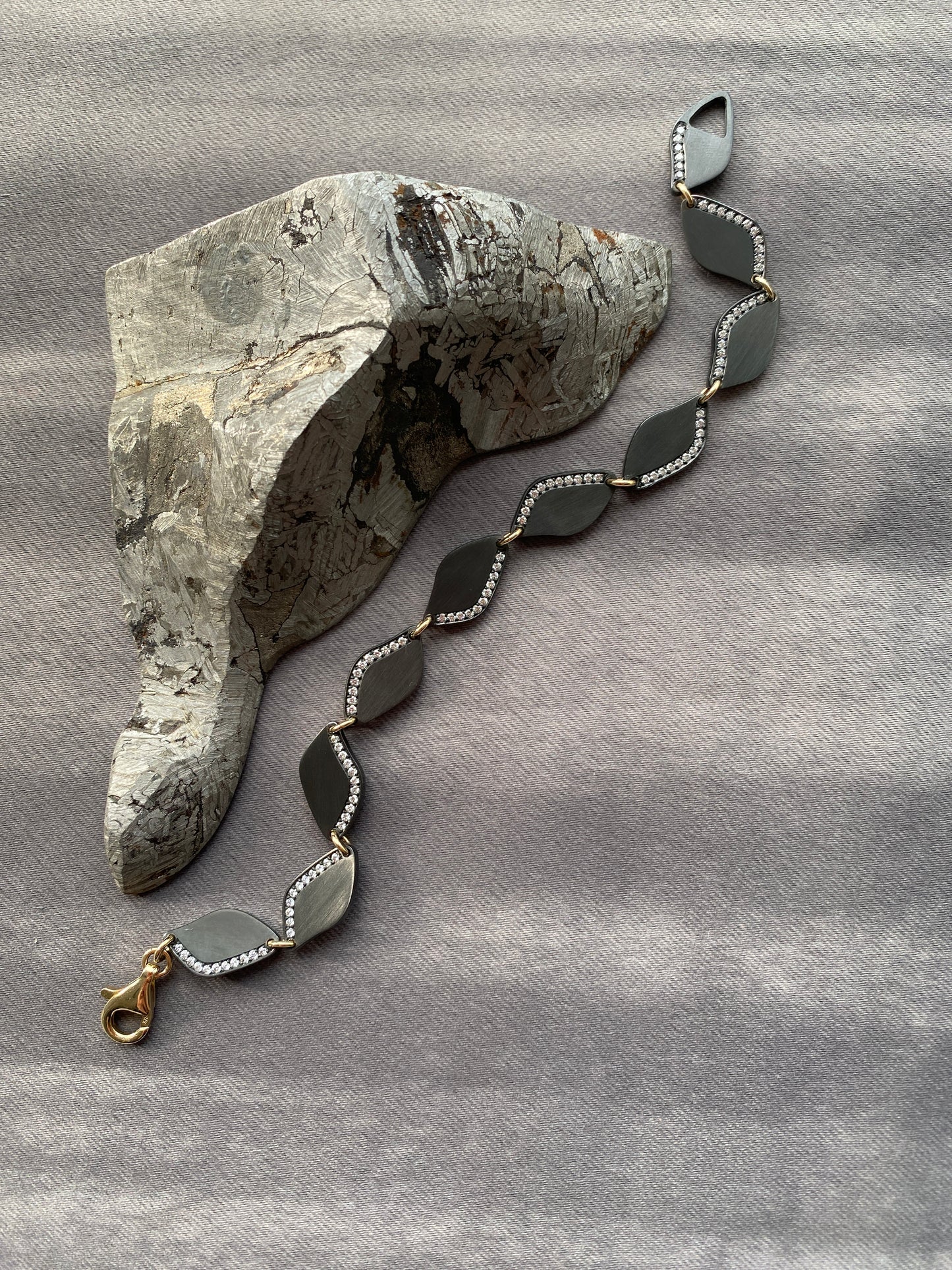 Midnight Lagoon. Zirconium Diamond Bracelet