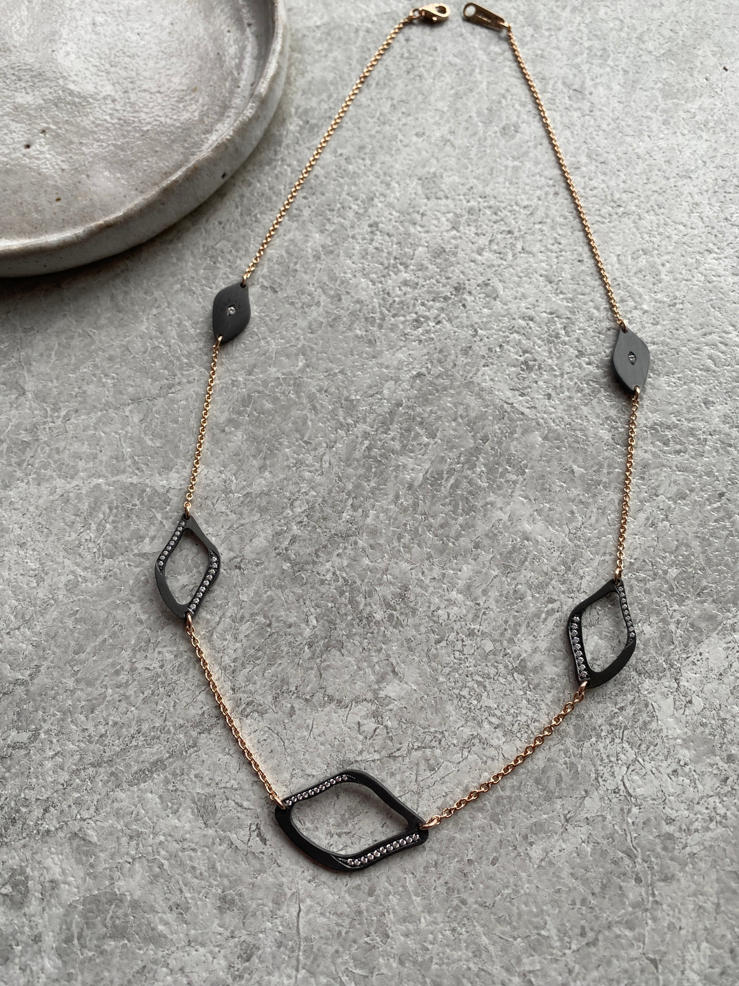 Midnight Lagoon. Rose gold and Diamond chain