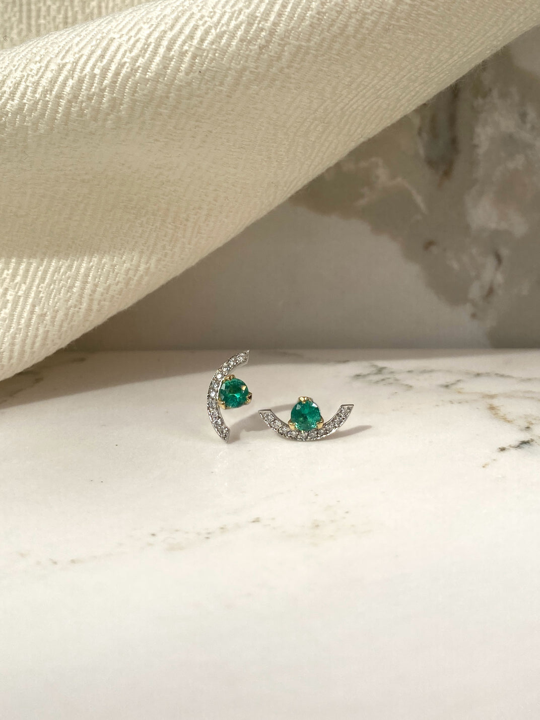 Signature. Crescent Yellow Gold Emerald Earrings