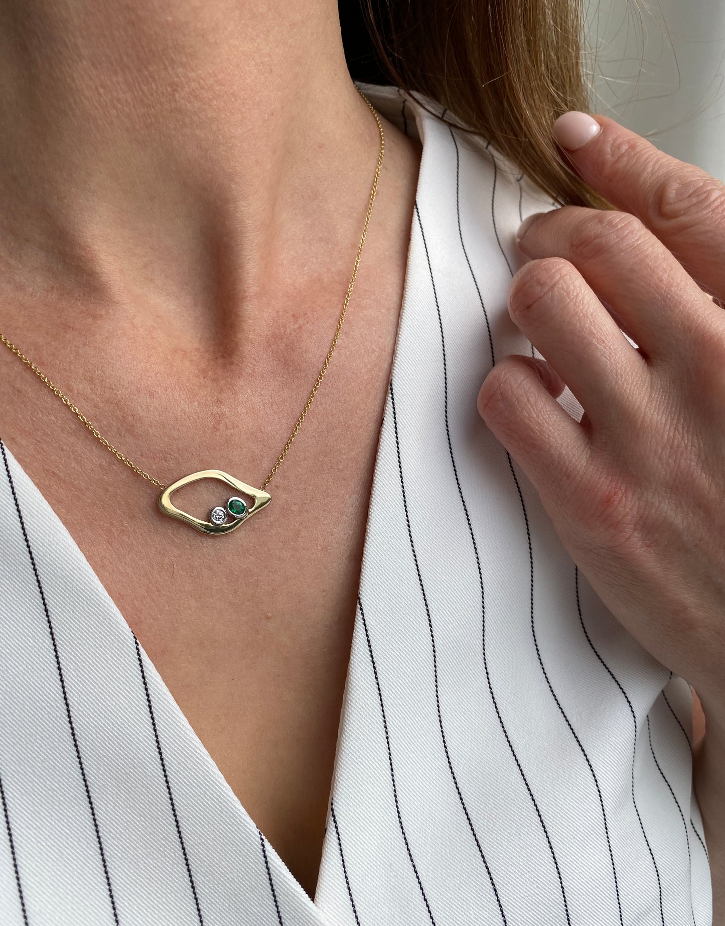 Lagoon. Emerald and Diamond Necklace