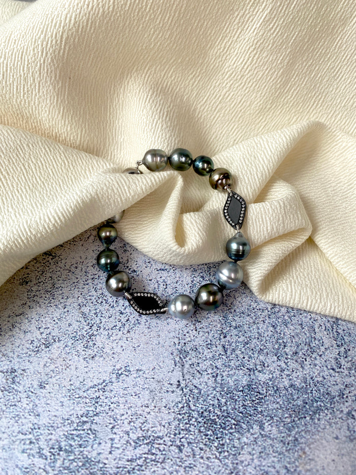 Midnight Lagoon . Zirconium Tahitian Bracelet