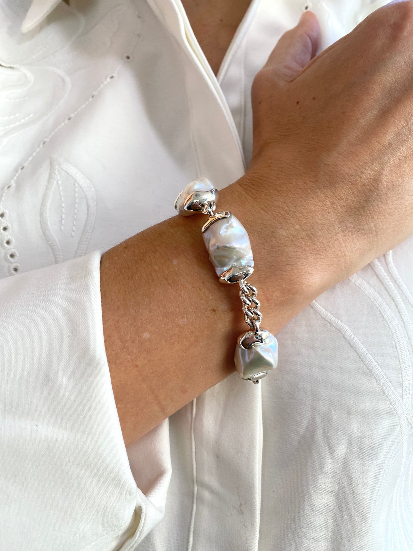 Pearl Creations. Silver Freshwater Bracelet