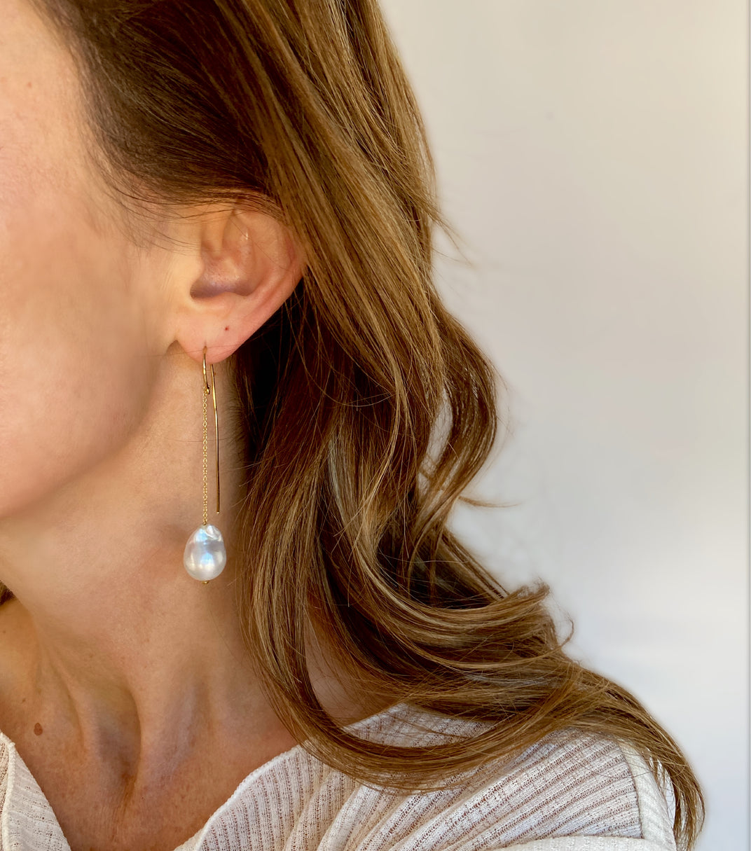 Pearl Creations. Swing Earrings with Freshwater Pearl