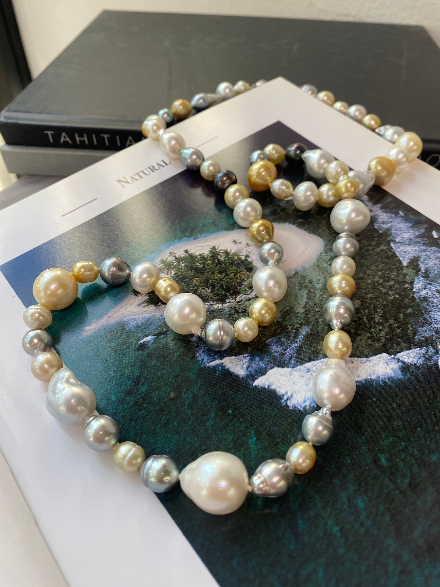 One of a Kind. Multi South Sea and Tahitian Long Strand