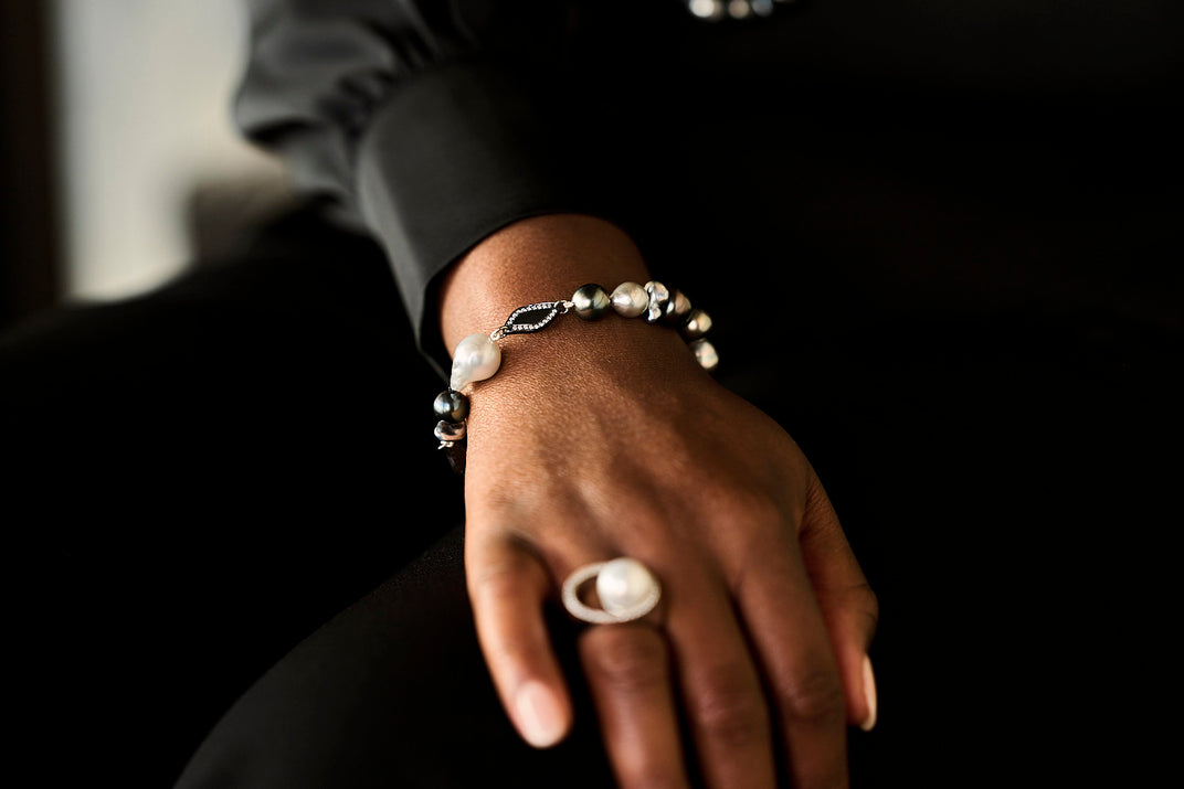 Midnight Lagoon. Pearl Bracelet