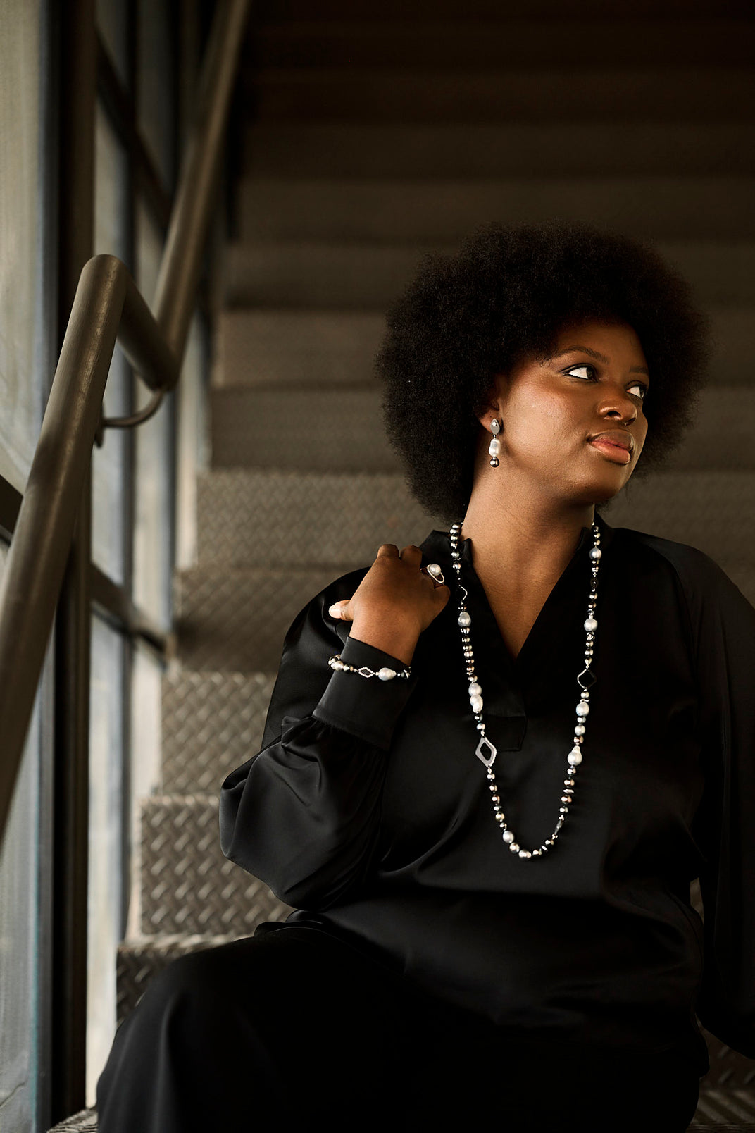 Midnight Lagoon. Pearl Zirconium Necklace
