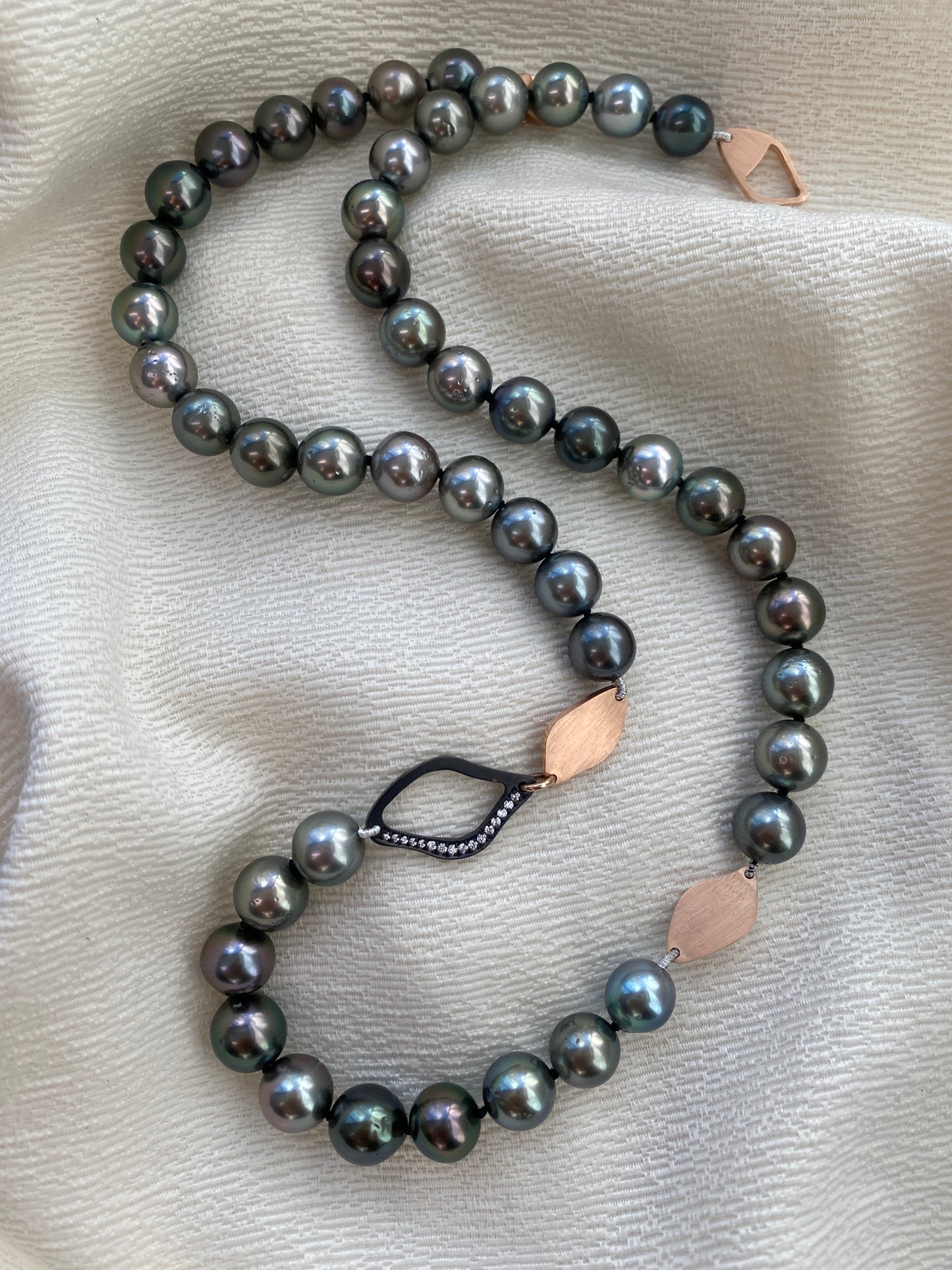 Midnight Lagoon . Tahitian Zirconium Necklace