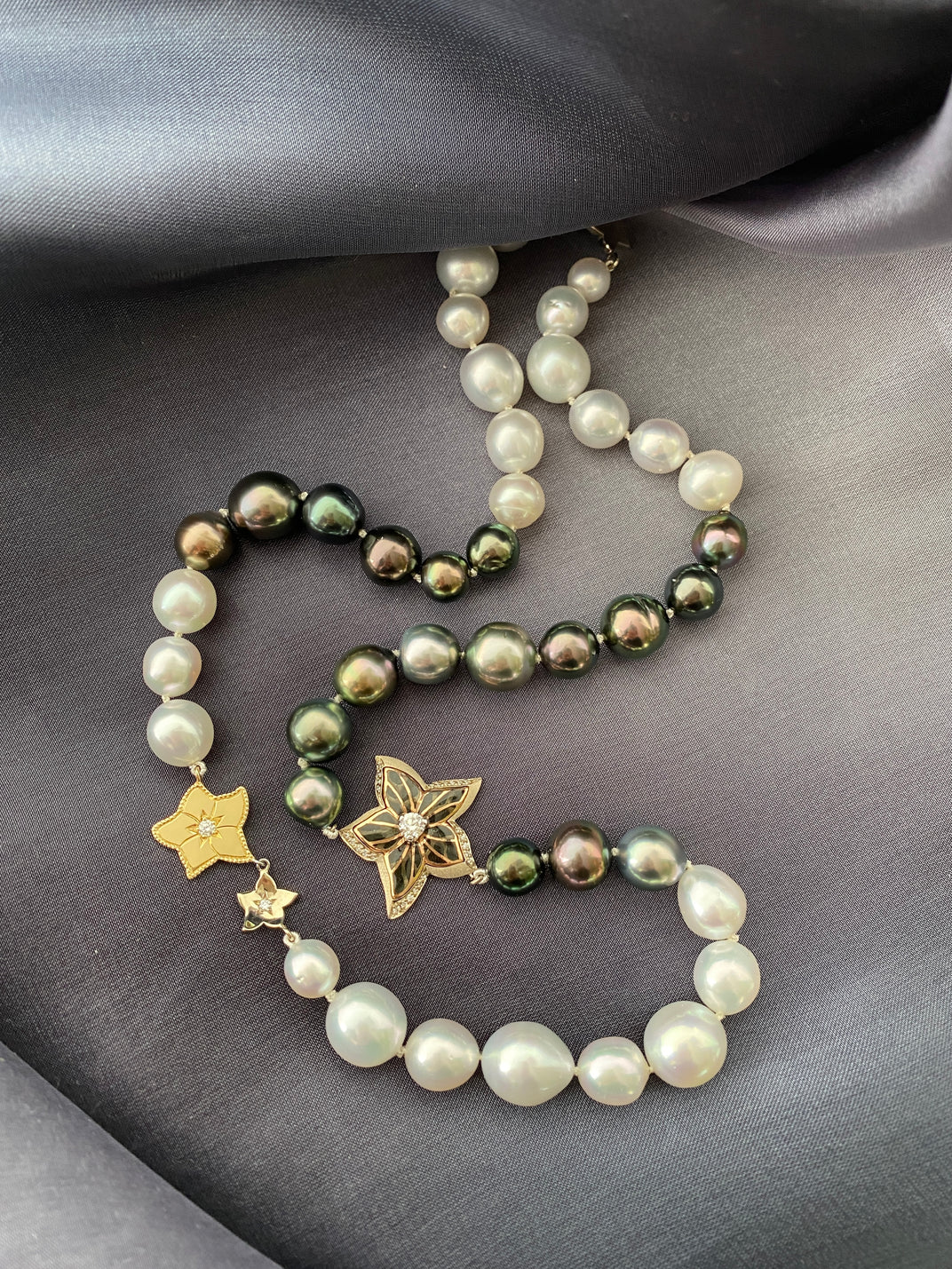 Pearl Creations. Flora Necklace with Pearls