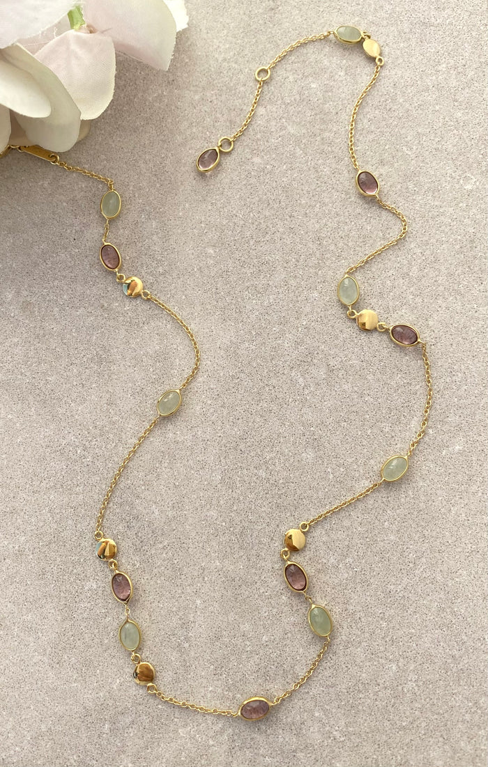 Everyday Creartions . Yellow Gold Natural stone necklace