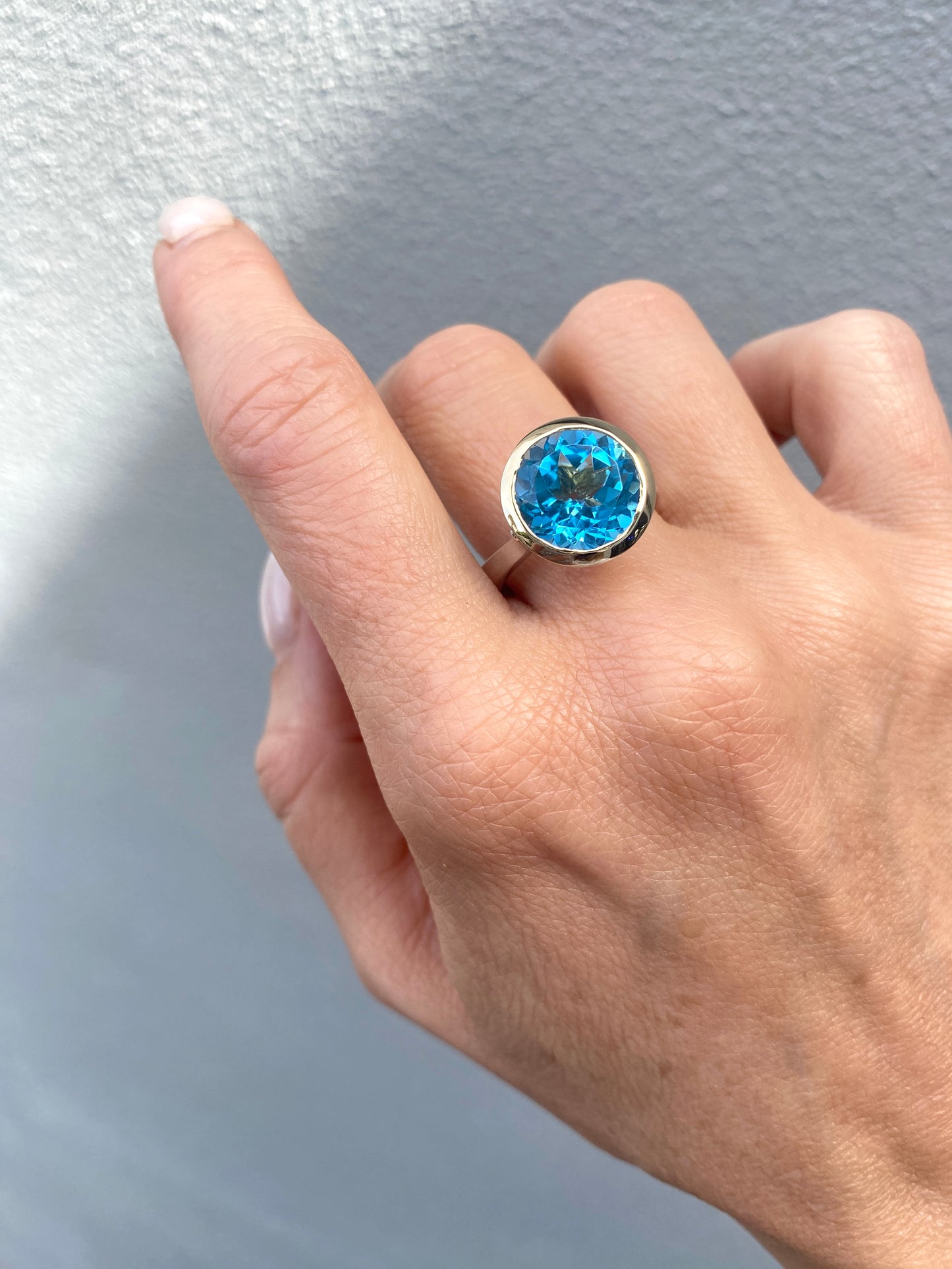Everyday Creations. Pop ring with Blue Topaz