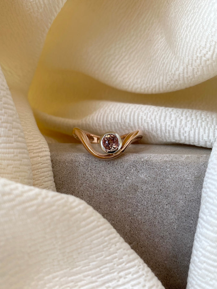 Signature . Curve Champagne Sapphire Ring