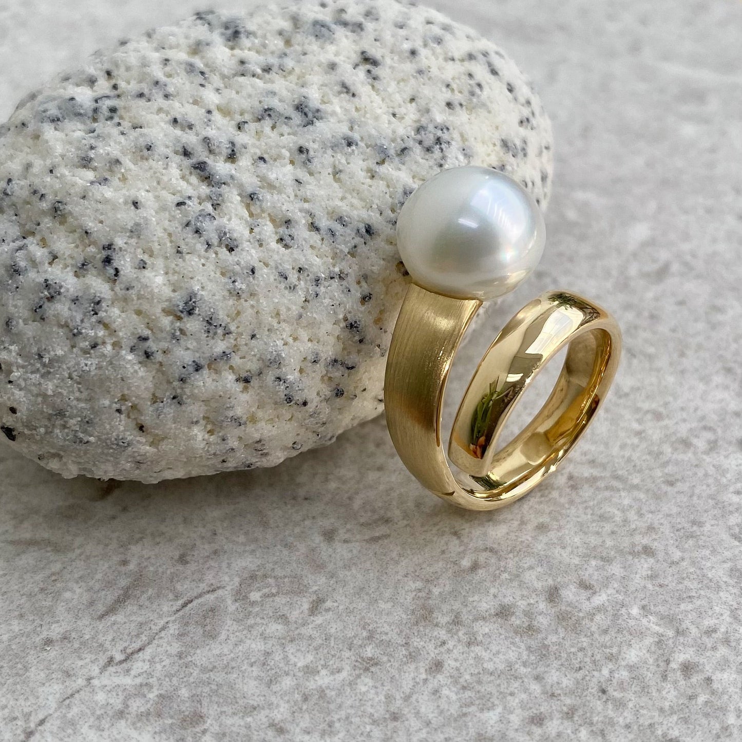 Pearl Creations. Jaffa Ring with South Sea Pearl
