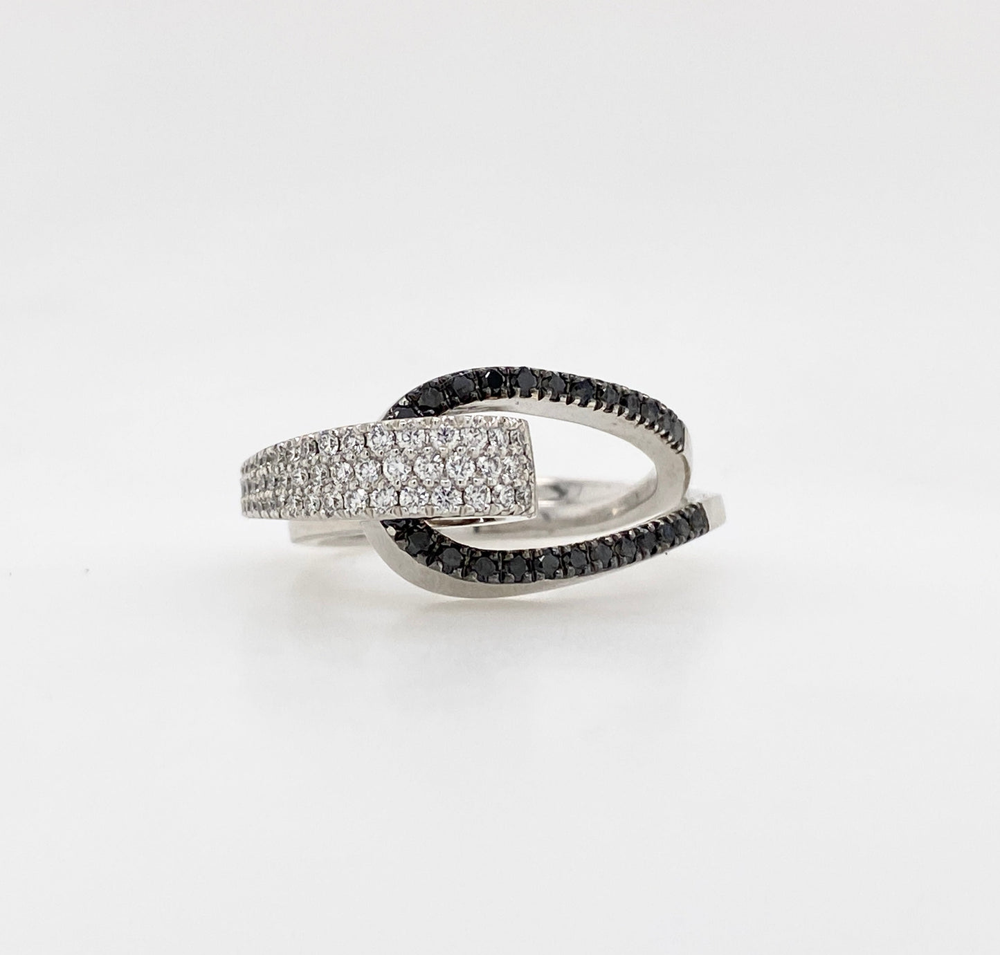 Everyday Creations. Ribbon Ring with Black and White Diamonds